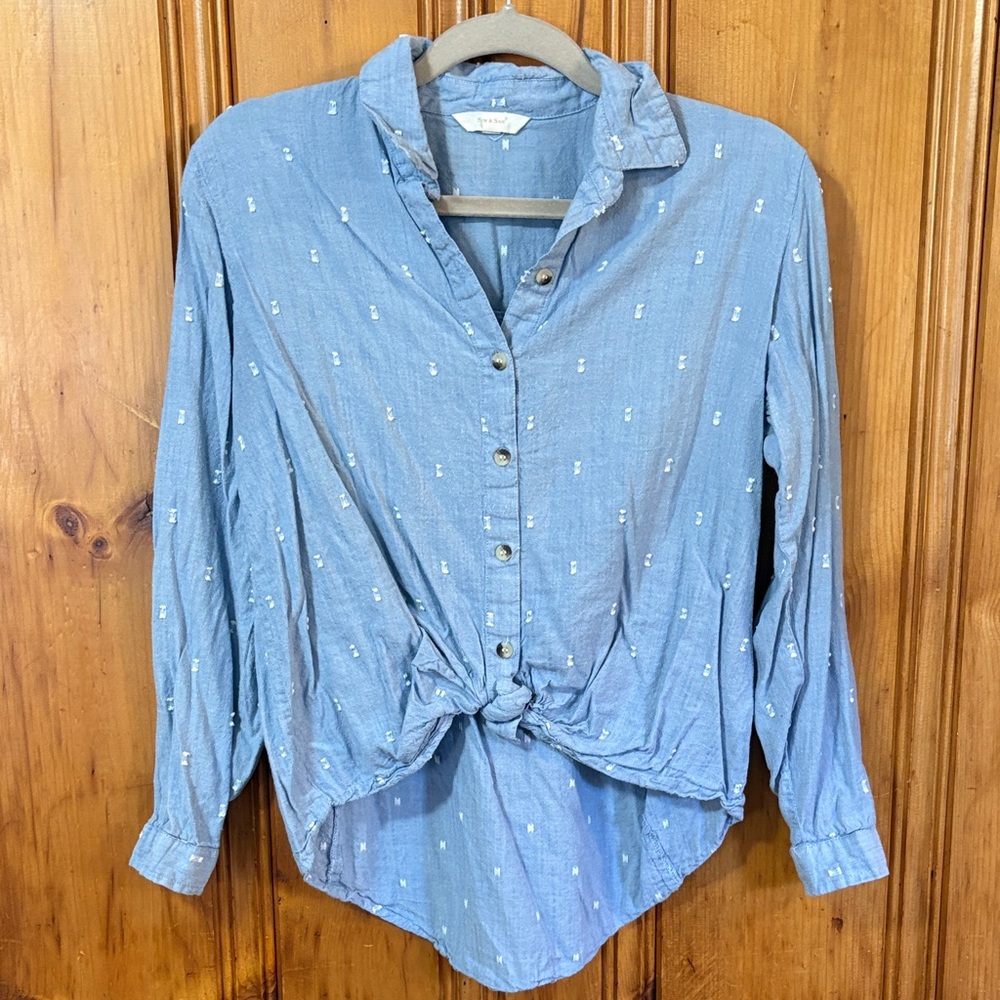 Sim & Sam Blue Button-Up Shirt with Knot Detail - Size Small